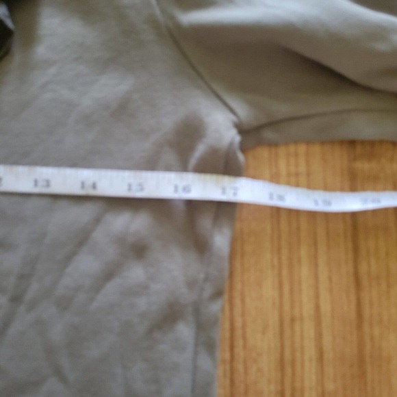 Soft Surroundings Shirt Womens Medium Green Ruffle Neckline And Wrists Sweater - Picture 6 of 8